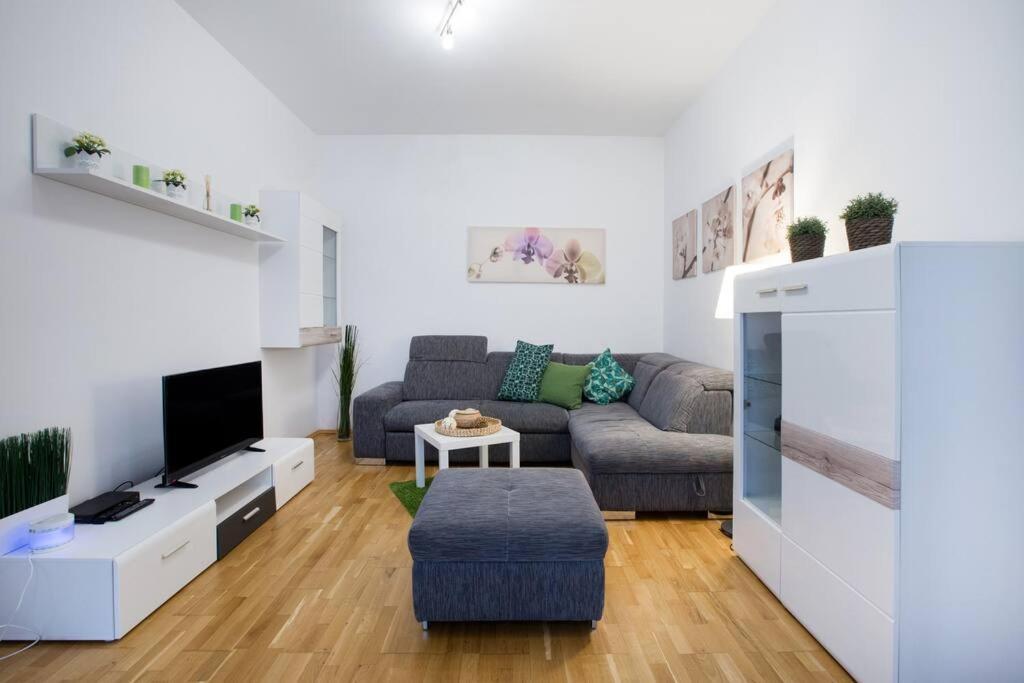 Relax Apartment Vienna City Center Luaran gambar
