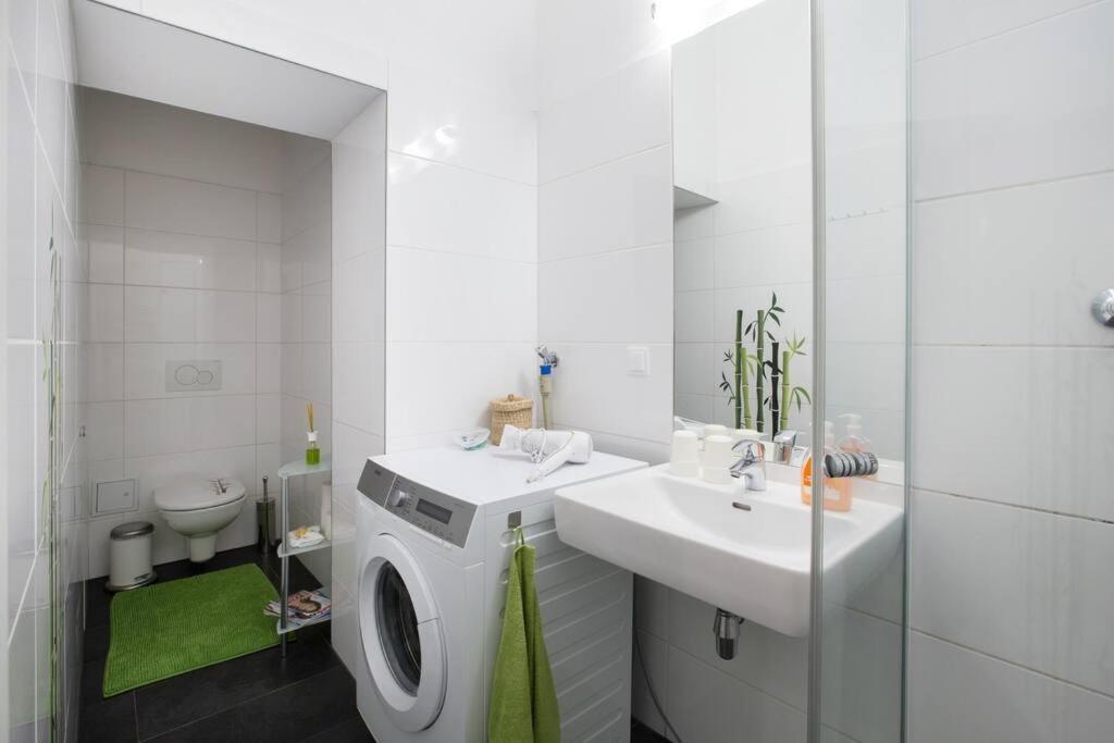 Relax Apartment Vienna City Center Luaran gambar
