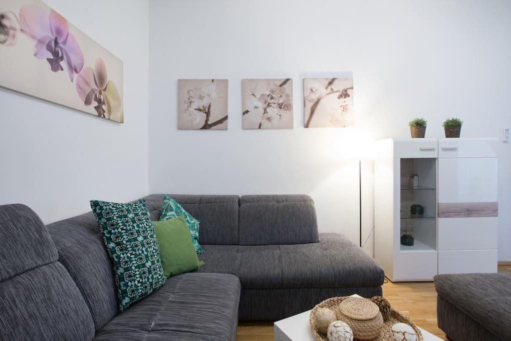 Relax Apartment Vienna City Center Luaran gambar